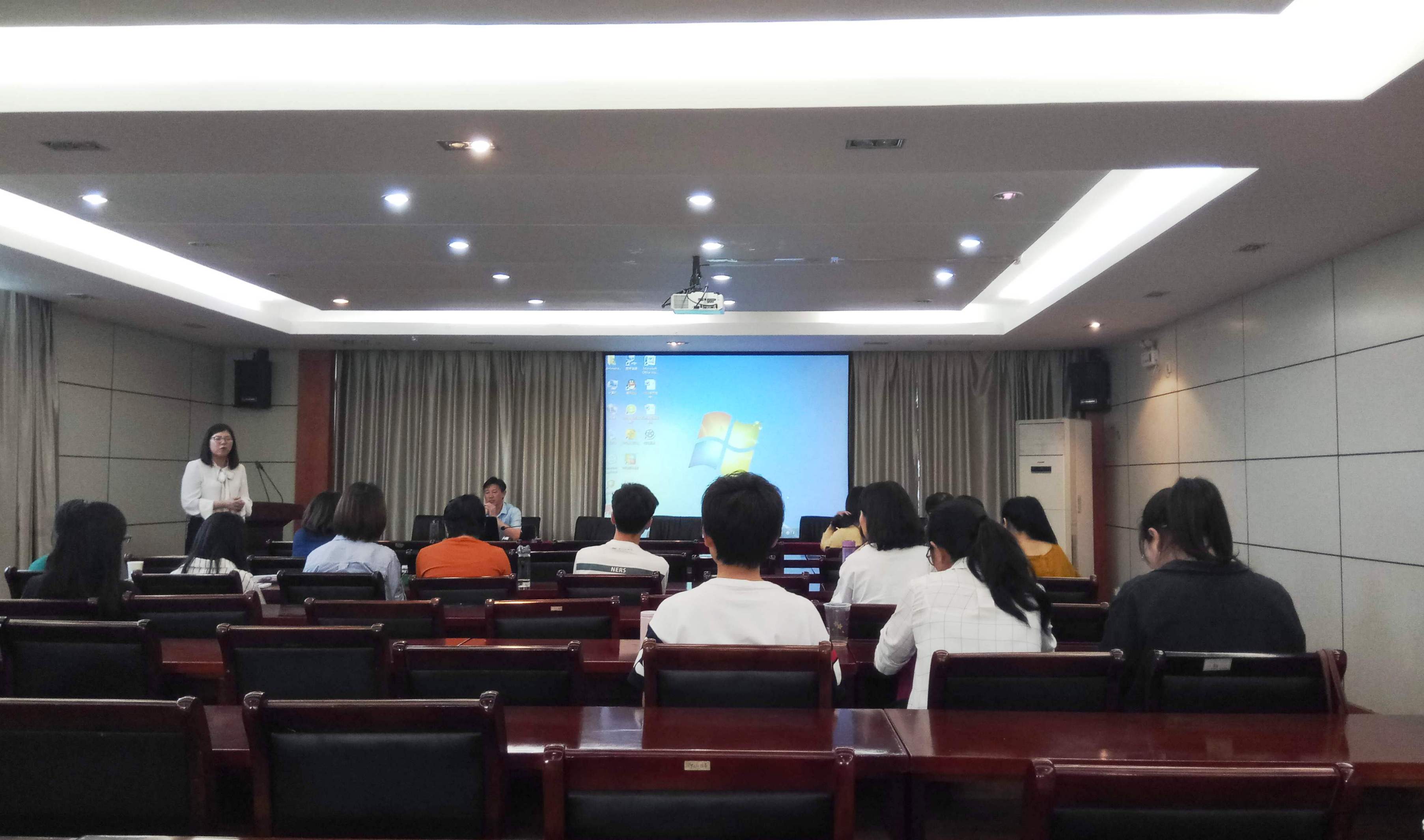安徽师范大学外国语学院张德让教授来best365官网做学术讲座