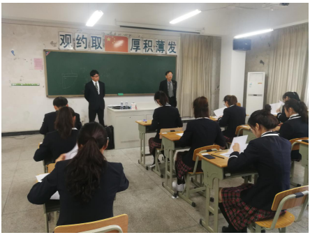 best365官网2017级中日合作“2+2”项目学生赴日留学语言测试顺利举行