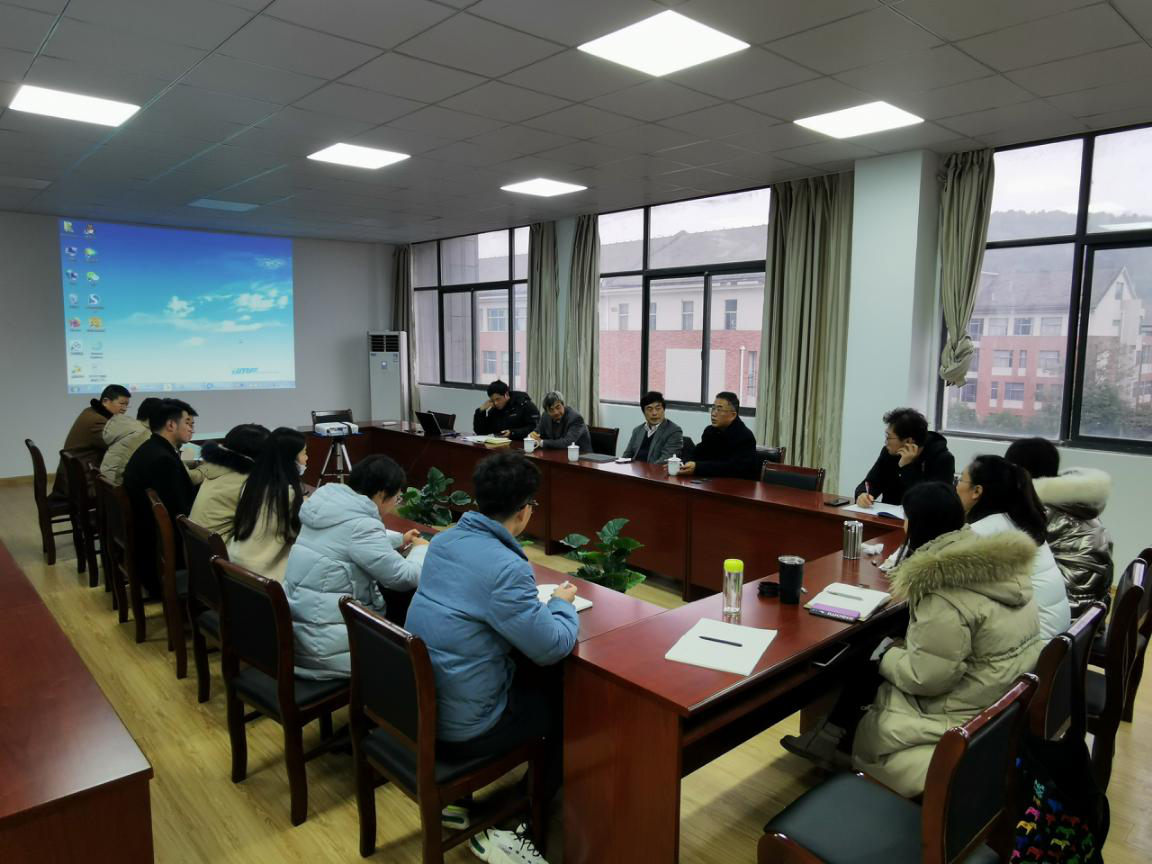 国家“万人计划”教学名师胡仁杰教授来best365官网讲学