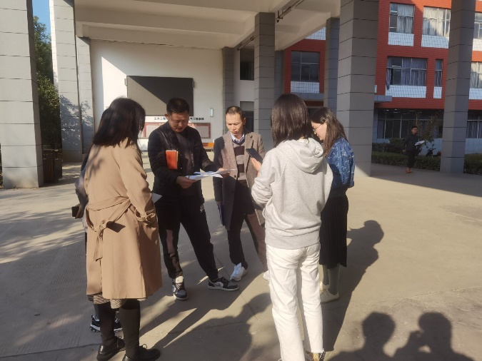 <strong>best365官网土木工程学院开展查寝工作</strong>