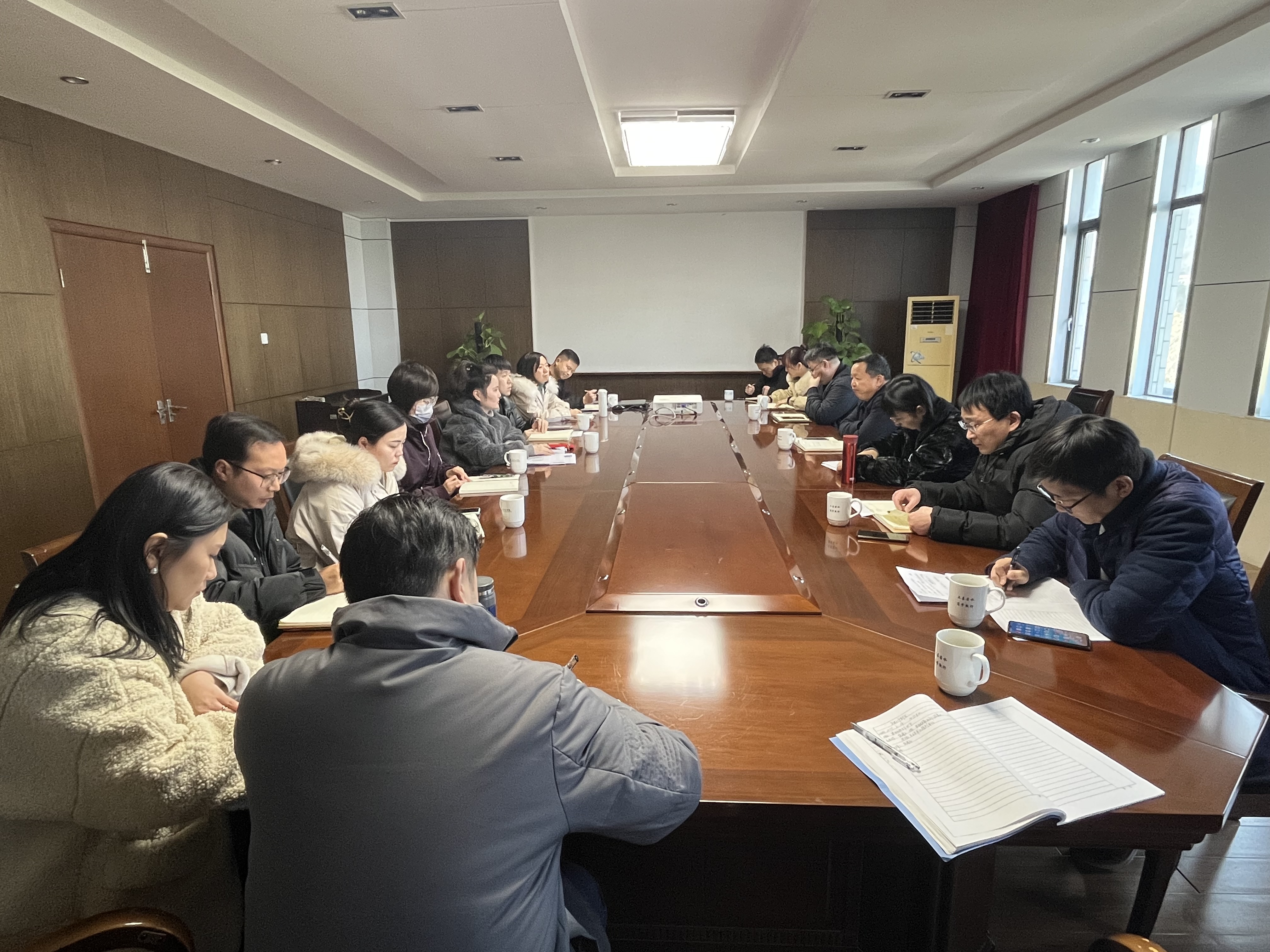 best365官网召开新学期首次学生工作例会
