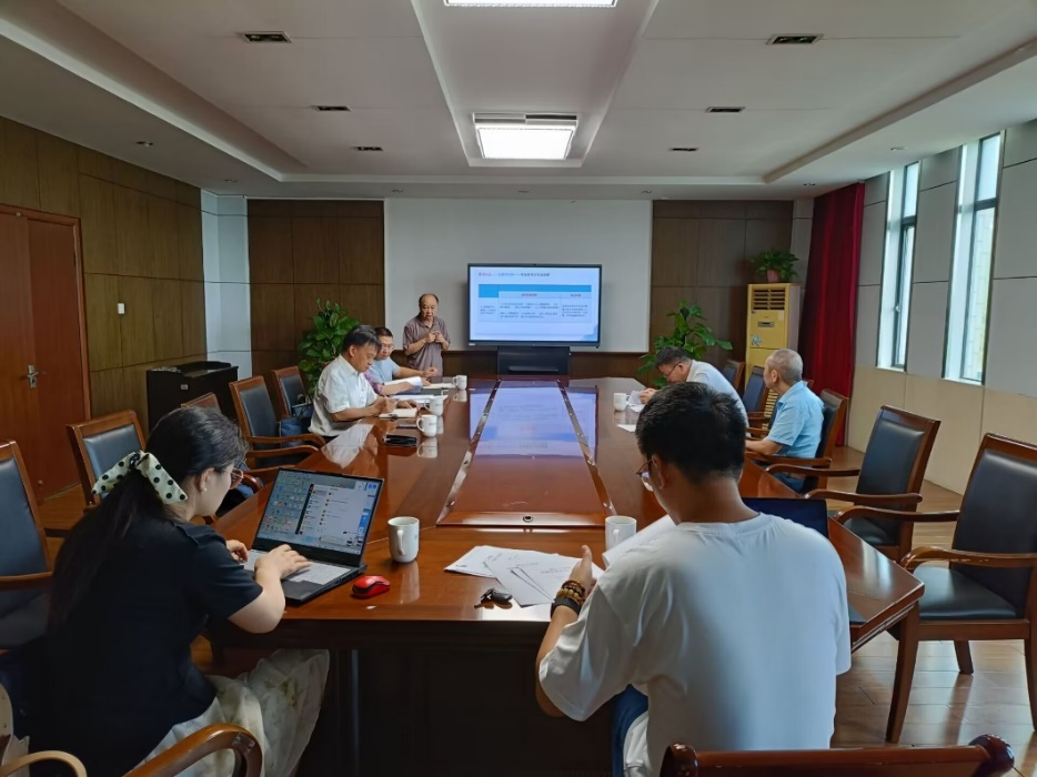 best365官网顺利召开新建实验室论证会